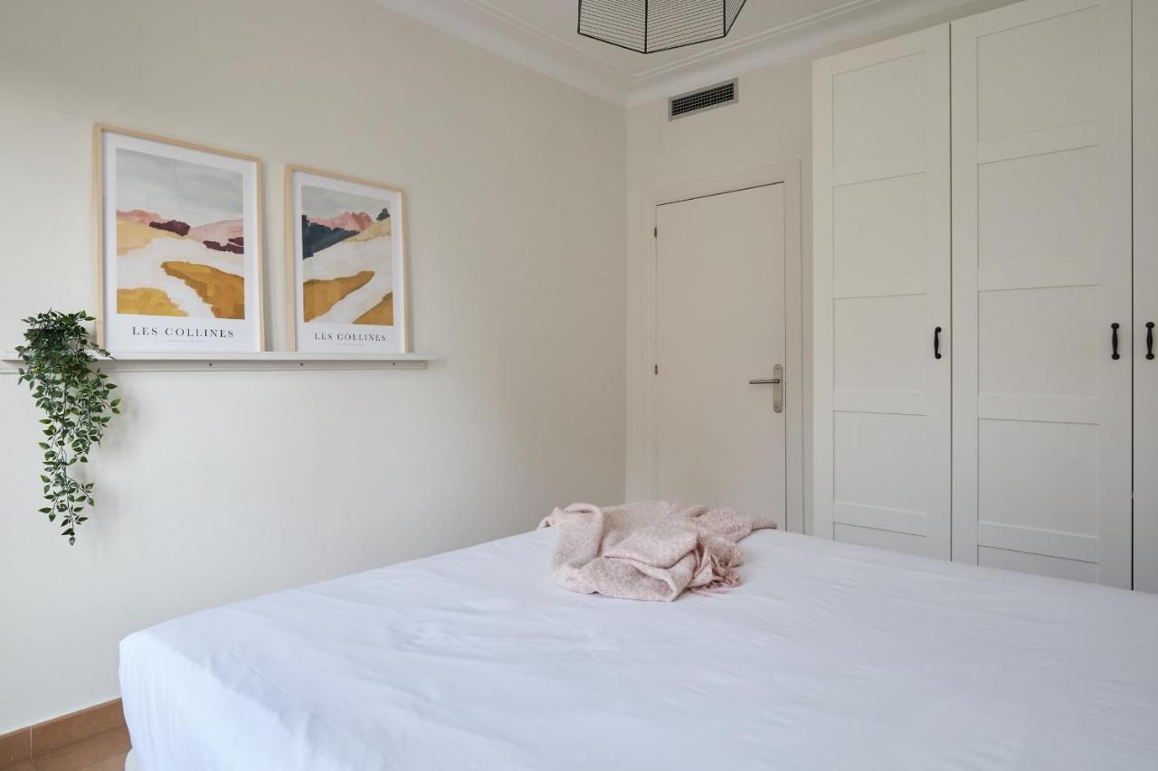 Casa Cosi - Casanova 7 Appartement Barcelona Buitenkant foto